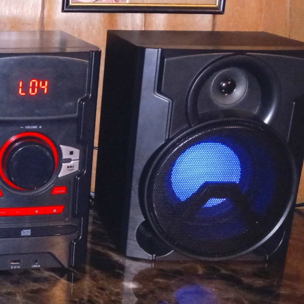 Onn Bluetooth 200w Stero set
